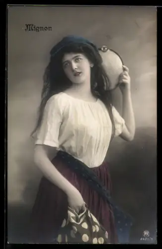 Foto-AK RPH NR: 2620 /3, Mignon, Frau im Zigeunerkleid