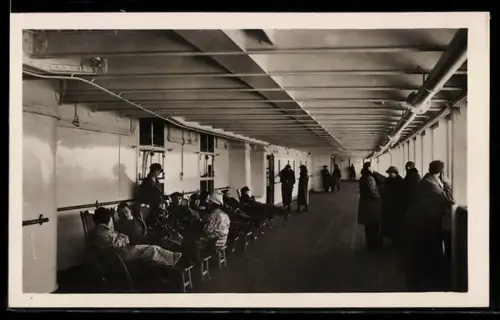 AK Passagierschiff Columbus vom Norddeutschen Lloyd Bremen, 1. Klasse Promenadendeck