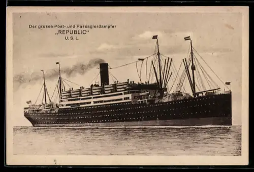 AK Passagierschiff Republic der United States Lines auf See