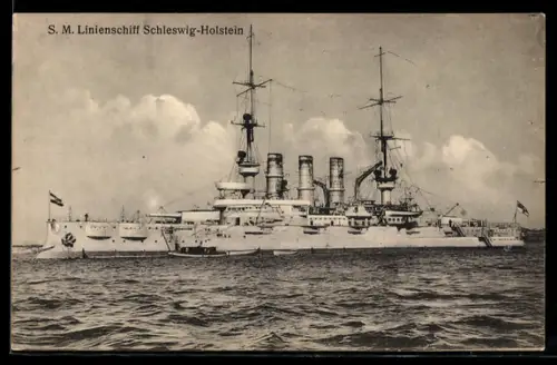 AK Linienschiff S.M.S. Schleswig-Holstein mit Beibooten vor Anker liegend, Kriegsschiff