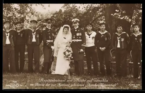 AK Kapitänleutnant Hellmuth von Mücke mit Gemahlin und Ayesha-Mannschaft