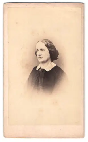 Fotografie Philipp Hoff, Frankfurt a. M., Emilie von Pastan im Porträt