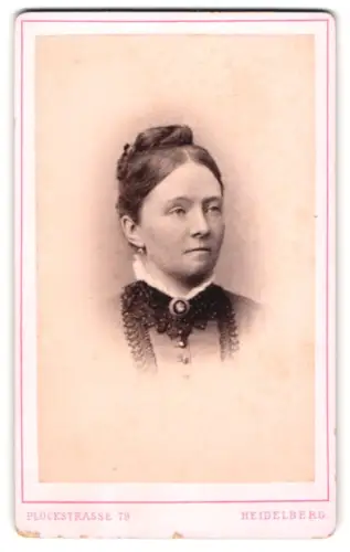 Fotografie Eduard Schultze, Heidelberg, Plöckstrasse 79, G. Schaeffer im Porträt