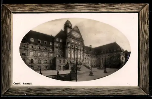 AK Kassel, Rathaus mit Strassenpartie, Passepartout