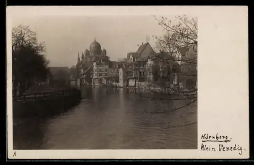 Foto-AK Nürnberg, Klein-Venedig, Blick zur Synagoge