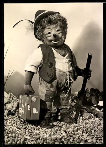 AK Igel Mecki auf Wanderschaft mit Koffer und Stock