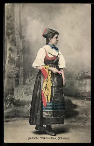 AK Badische Volkstracht, Junge Frau in Tracht aus Schapach