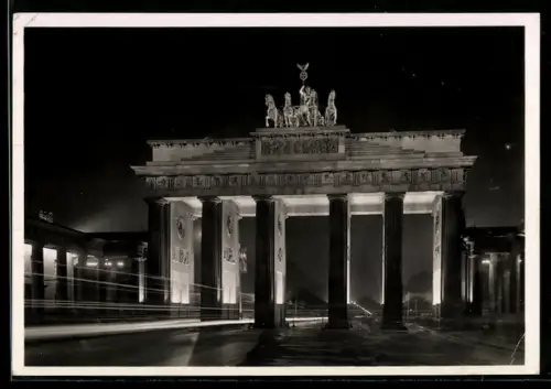 Foto-AK Hans Hartz: Berlin bei Nacht, Brandenburger Tor