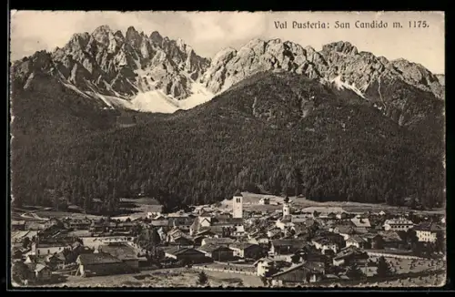 AK San Candido /Val Pusteria, Veduta panoramica con montagne sullo sfondo
