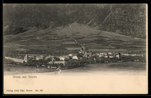 AK Glurns, Vista panoramica del villaggio alpino e campi circostanti