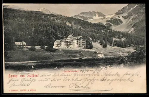 AK Sulden, Veduta del Suldenhotel con montagne sullo sfondo