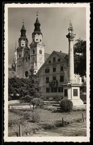 AK Bressanone, Vista della piazza centrale con la cattedrale e la colonna
