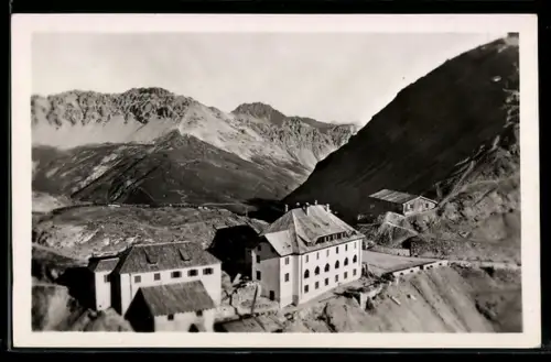 AK Passo dello Stelvio, Hotel Passo dello Stelvio col Piz Umbrail