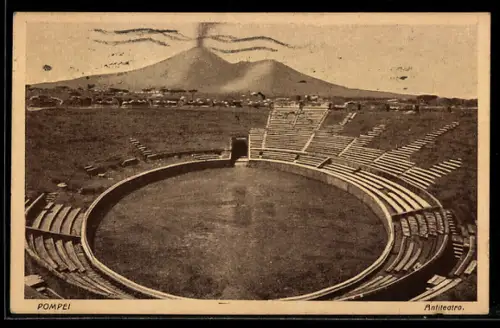 AK Pompei, Anfiteatro con Vesuvio sullo sfondo
