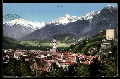 AK Merano, Vista panoramica con montagne innevate e torre della chiesa