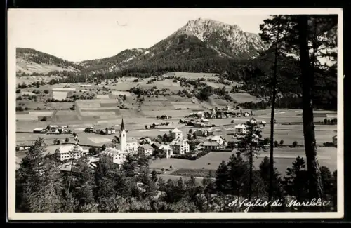 AK San Vigilio di Marebbe, Vista panoramica del villaggio e montagne circostanti