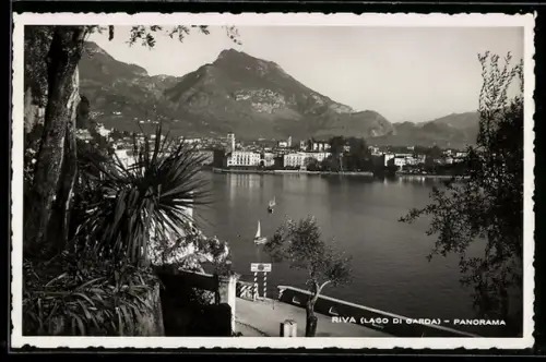 AK Riva /Lago di Garda, Panorama con vista sul lago e monti circostanti