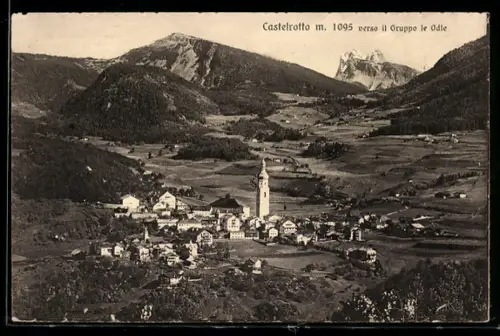 AK Castelrotto, Veduta panoramica verso il Gruppo le Odle
