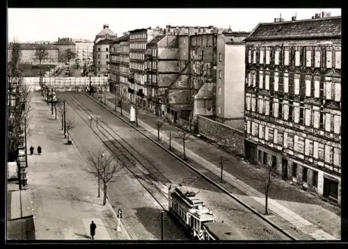 AK Berlin, Sektorengrenze Bernauer Strasse