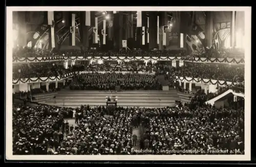AK Frankfurt a. M., XI. Deutsches Sängerbundesfest, Innenansicht einer Halle