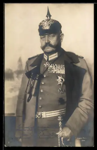 AK Reichspräsident Paul von Hindenburg im Anzug