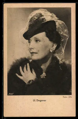 AK Schauspielerin Lil Dagover mit Hut
