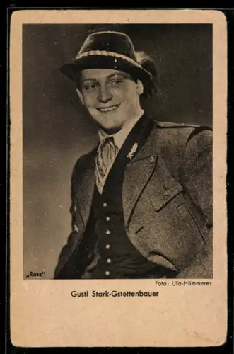 AK Schauspieler Gustl Stark-Gstettenbauer im Kostüm einer Filmrolle