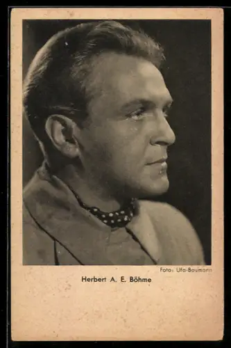 AK Schauspieler Herbert A. E. Böhme in einer Seitenaufnahme