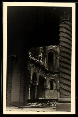 Foto-AK Turin, Blick in die Synagoge