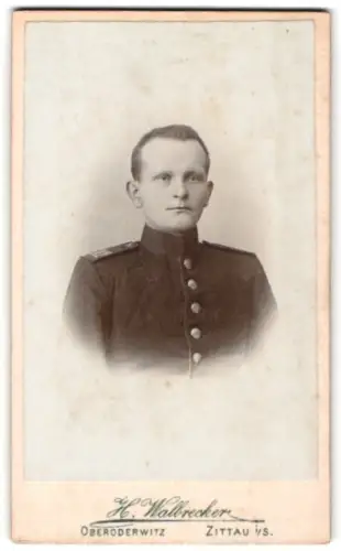 Fotografie H. Walbrecker, Zittau i. S., Theodor-Körner-Allee, Soldat vom Inf.-Regiment Nr. 102 in Uniform