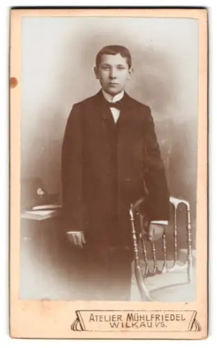 Fotografie Atelier Mühlfriedel, Wilkau, Junge im eleganten Anzug