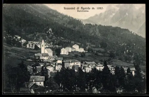 AK Frassene di Agordo, Panorama alpino con vista sul paese e montagne circostanti