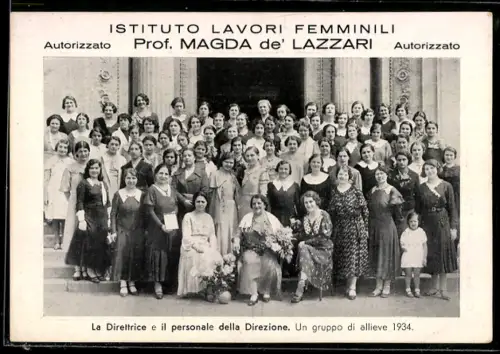 AK Torino, Istituto Lavori Femminili Prof. Magda de` Lazzari, gruppo di allieve e personale 1934