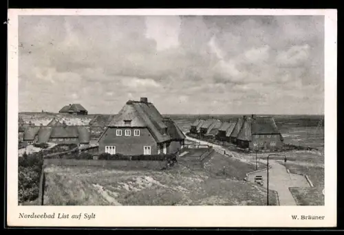 AK List auf Sylt, Reetgedeckte Häuser, Blick auf das Wattenmeer
