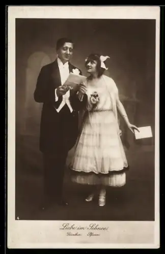 AK Szene aus der Operette Liebe im Schnee mit dem Schauspieler Günther Pfann