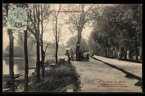 AK La Varenne-Chennevières, Bords de Marne, Le Quai de Bonneuil au Pont au Chemin de Fer