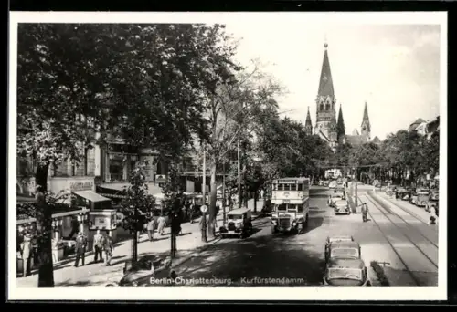 AK Berlin-Charlottenburg, Partie am Kurfürstendamm mit Blick auf Kirche