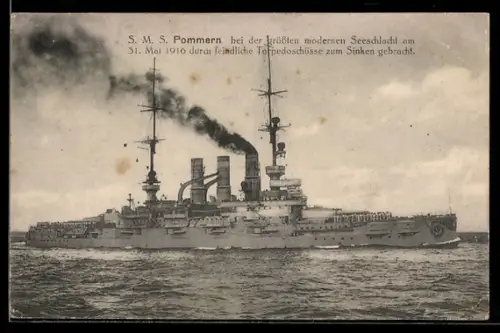 AK Linienschiff S.M.S. Pommern in Fahrt vor der Küste, Kriegsschiff