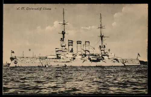 AK Linienschiff S.M.S. Elsass ankert vor der Küste, Kriegsschiff