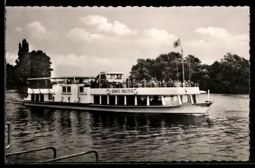 AK Fahrgastschiff M.S. Ernst Reuter der Stern und Kreisschiffahrt auf der Havel vor Insel Imchen