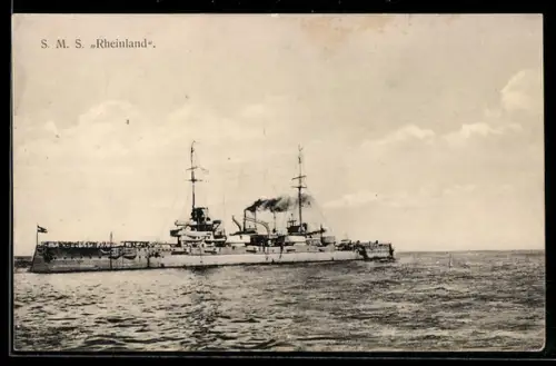 AK Linienschiff S.M.S. Rheinland auf See in Küstennähe, Kriegsschiff