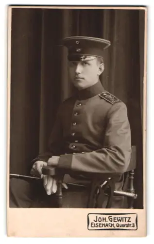 Fotografie Joh. Gewitz, Eisenach, Querstr. 3, Einjährig-Freiwilliger, Inf.-Rgt. Grossherzog von Sachsen Nr. 94, 5. Thür.