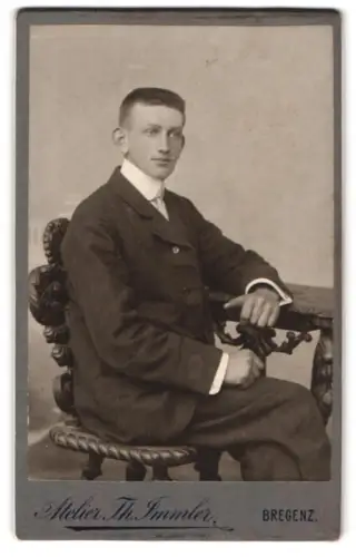 Fotografie Th. Immler, Bregenz, Porträt eines jungen Mannes
