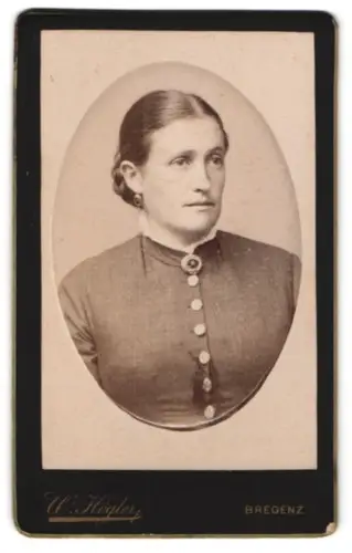 Fotografie W. Högler, Bregenz, Portrait einer Frau