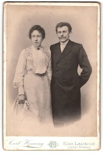 Fotografie Carl Henning, Bad Lausigk, Gartenstrasse, Elegantes Paarporträt