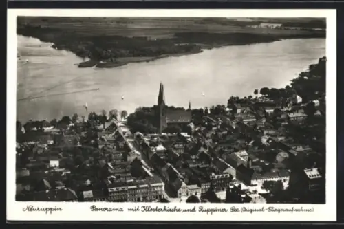 AK Neuruppin, Panorama mit Klosterkirche und Ruppiner See vom Flugzeug aus