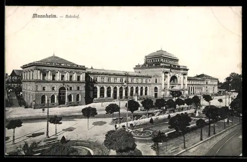 AK Mannheim, Bahnhof mit Strassenpartie