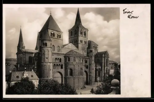 AK Trier, Dom mit Strassenpartie