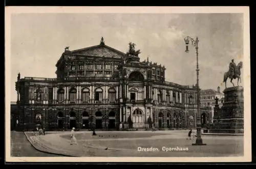 AK Dresden, Opernhaus mit Reiterdenkmal