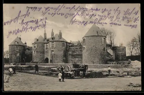 AK Peronne, Burganlage mit Rundtürmen
